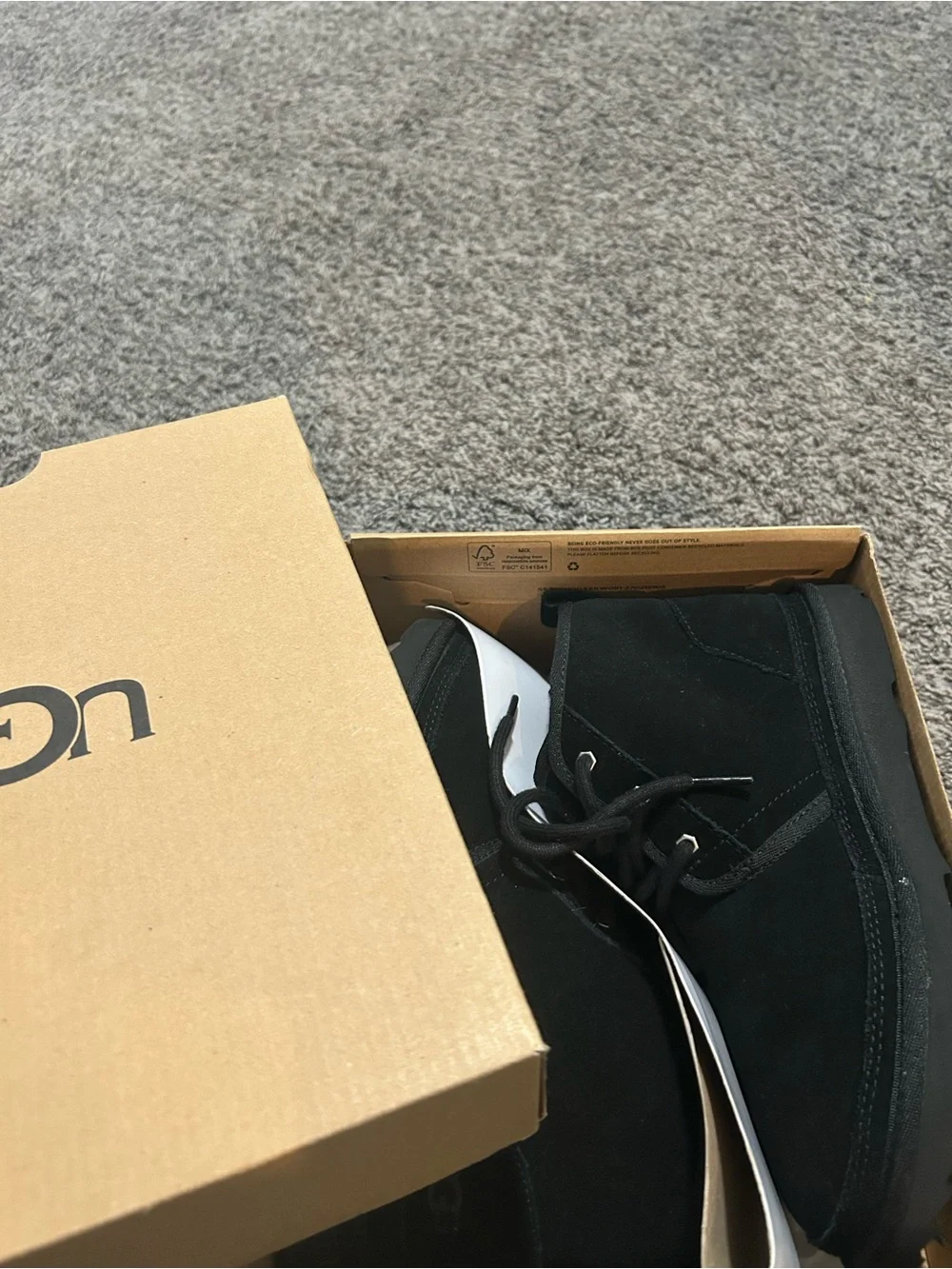 UGG versatile sole fit
